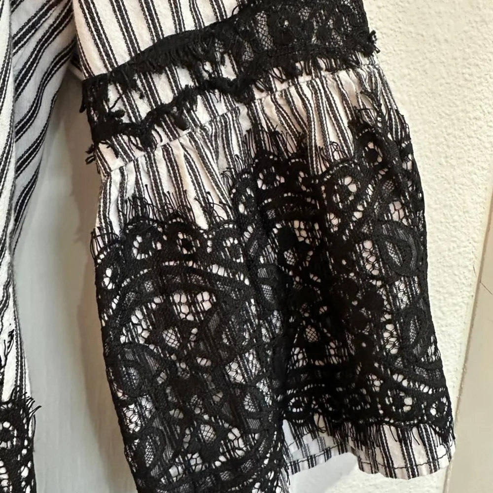 Blouse Striped Black and White Lace-Trim Women's Blouse - Picture 4 of 6